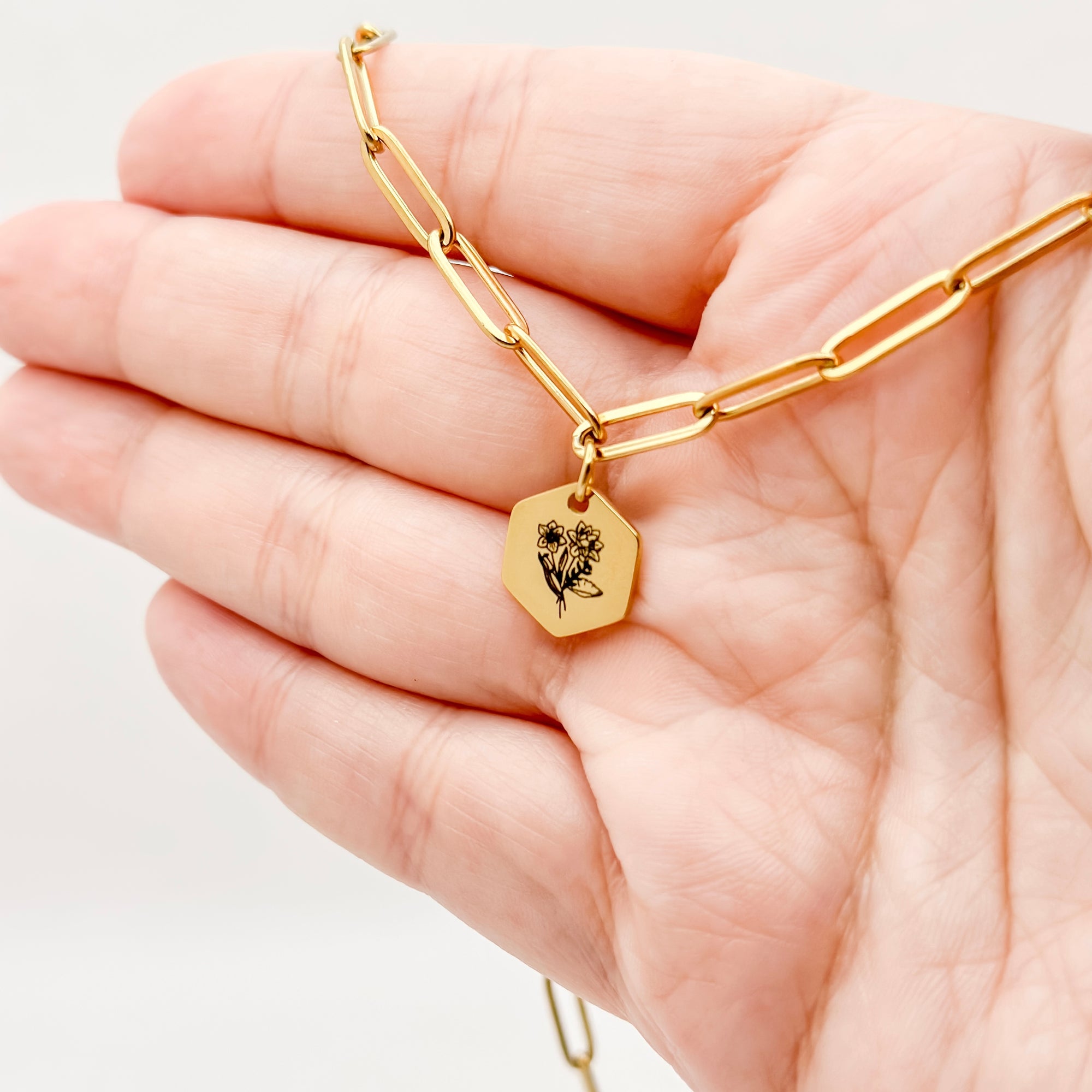 Birth flower Bouquet Necklace