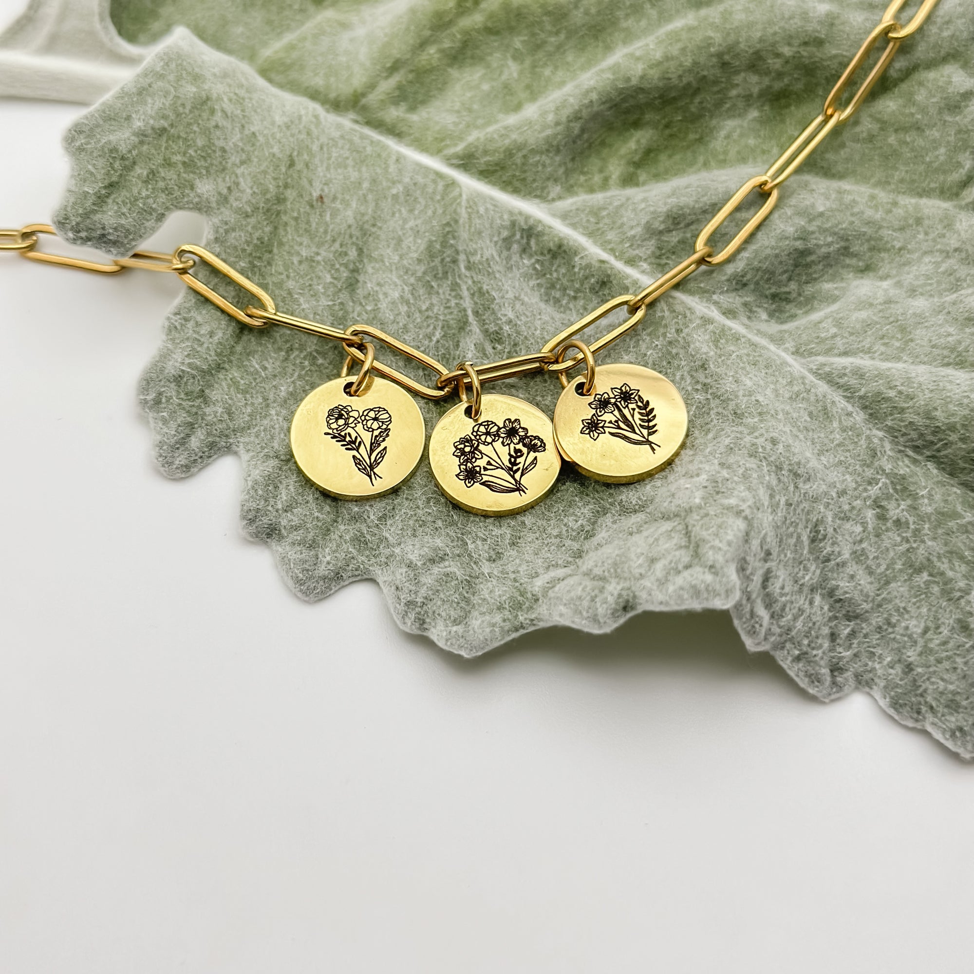 Birth flower Bouquet Necklace