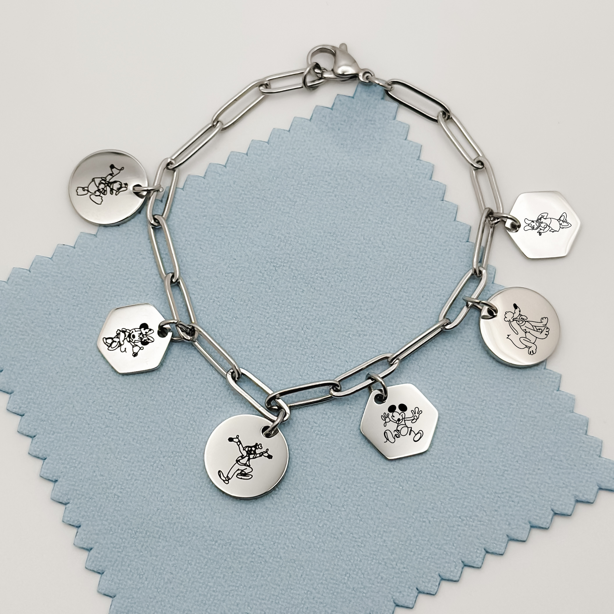 Sensational Six Charm Bracelet – A Classic Touch of Elegance