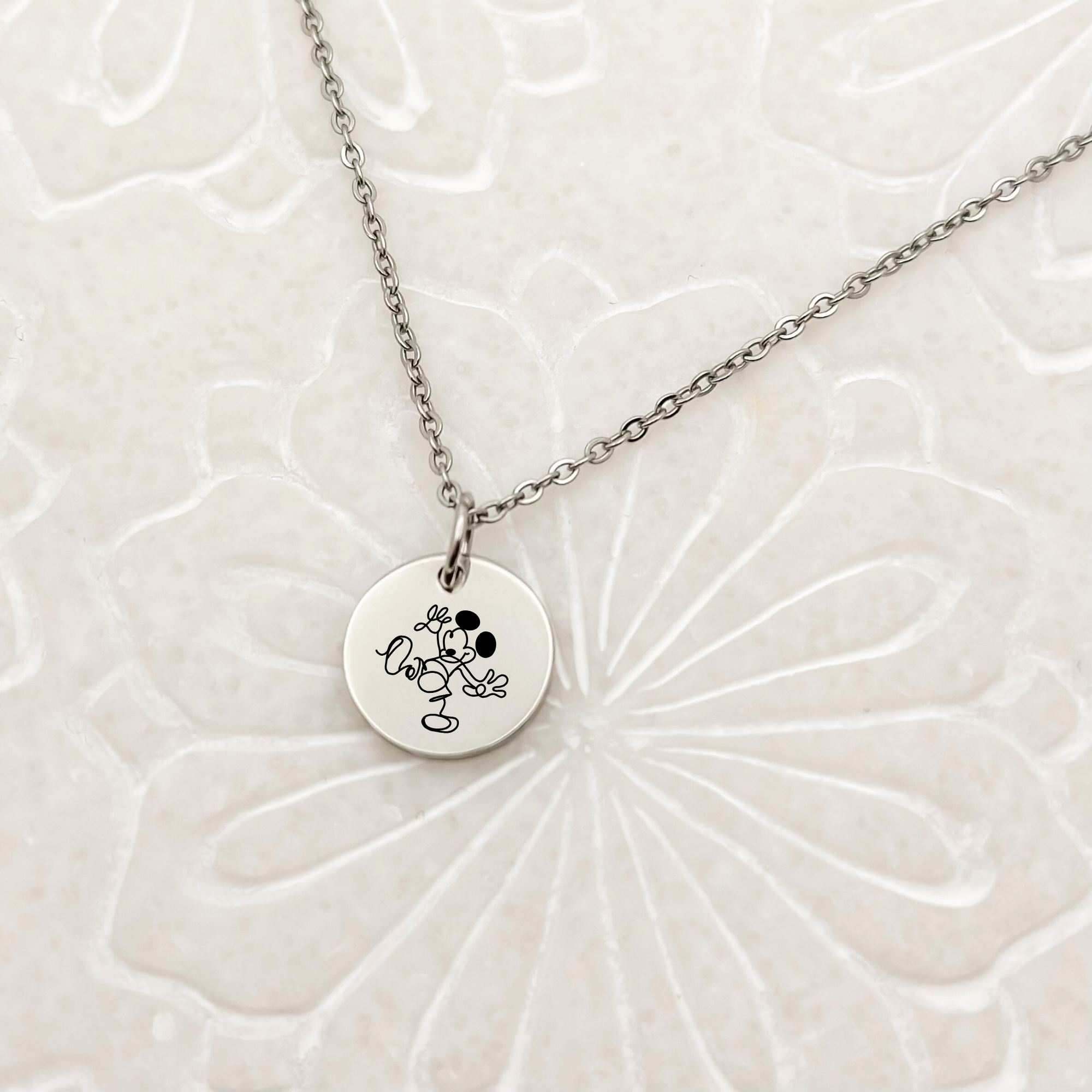 Mouse Sketch Circle Necklace