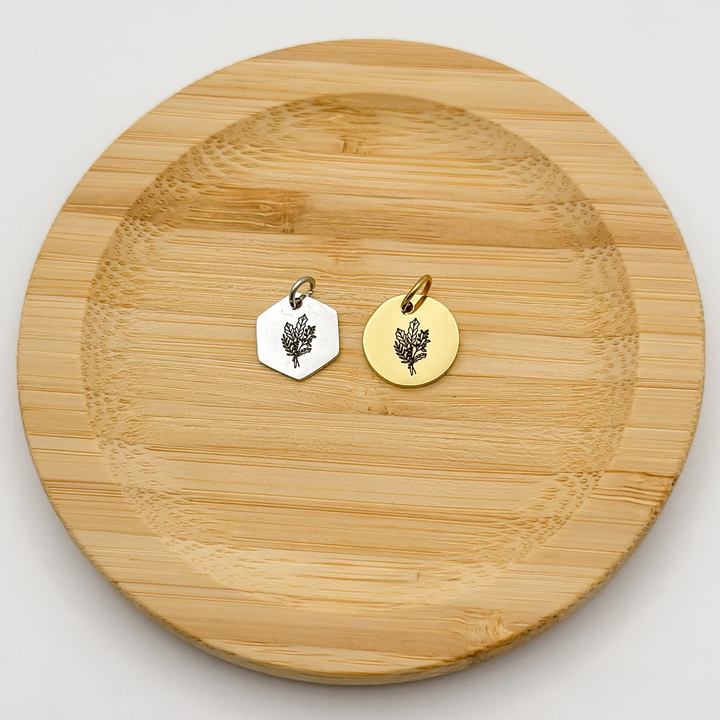 December Birth flower Charm – Holly