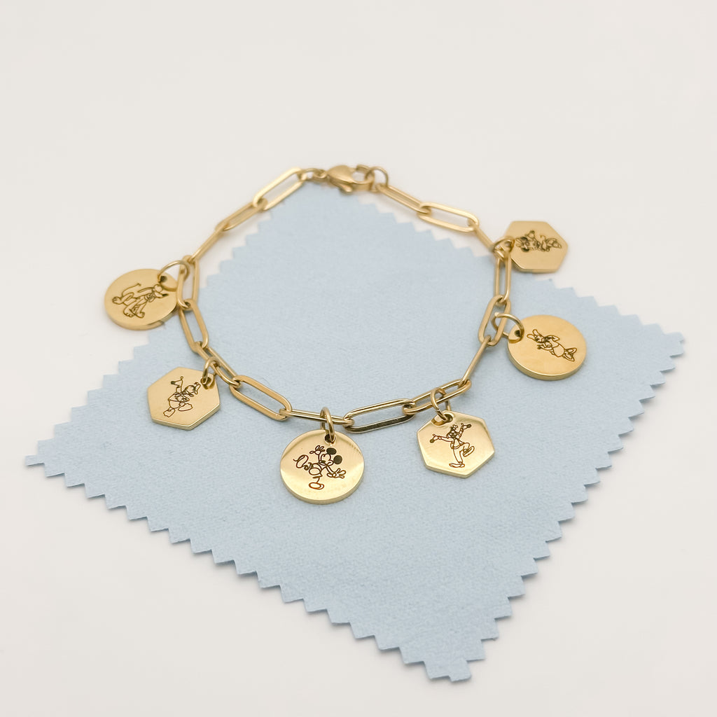 Sensational Six Charm Bracelet – A Classic Touch of Elegance